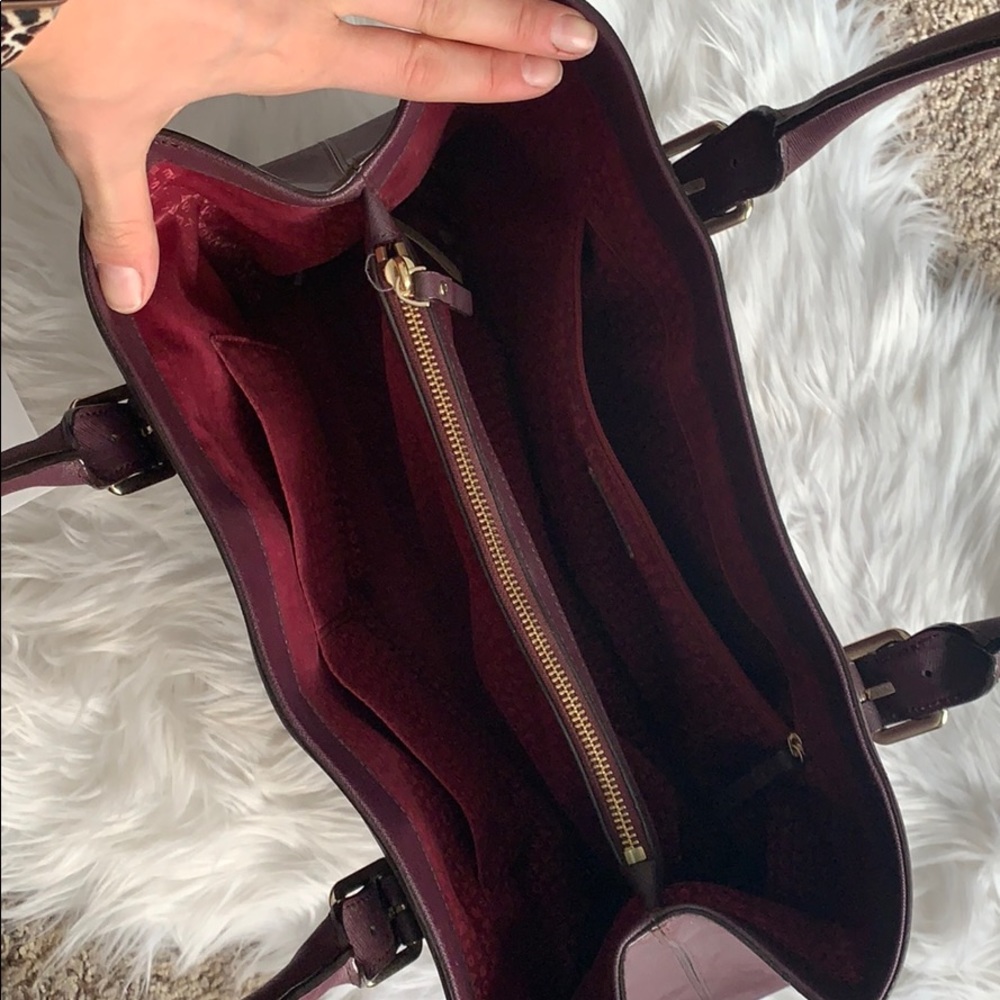 💜 Kate Spade Large Bag 💜 - Picture 5 of 5